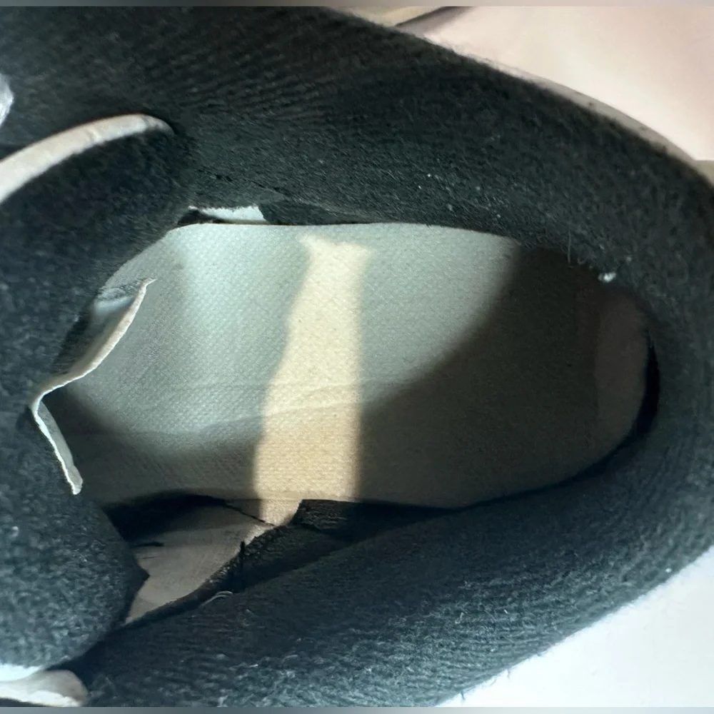 Used Men’s Jordan 3 sneakers